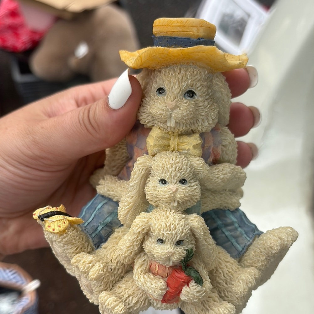 Charming Bunny Family Figurine - Yellow and Cream